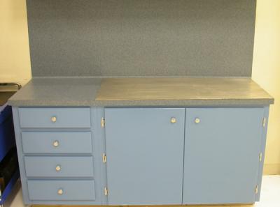 14. Work area service bench